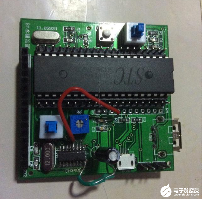 第一個單片機(jī)最小系統(tǒng)PCB所遇到的問題