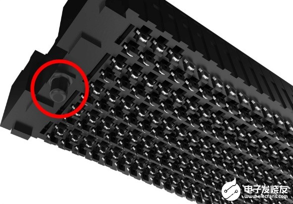 PCB板間多連接器組對齊的難題和解決措施